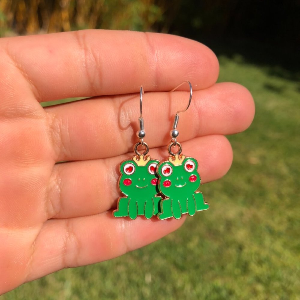 Frog Earrings - Picture 3 of 5